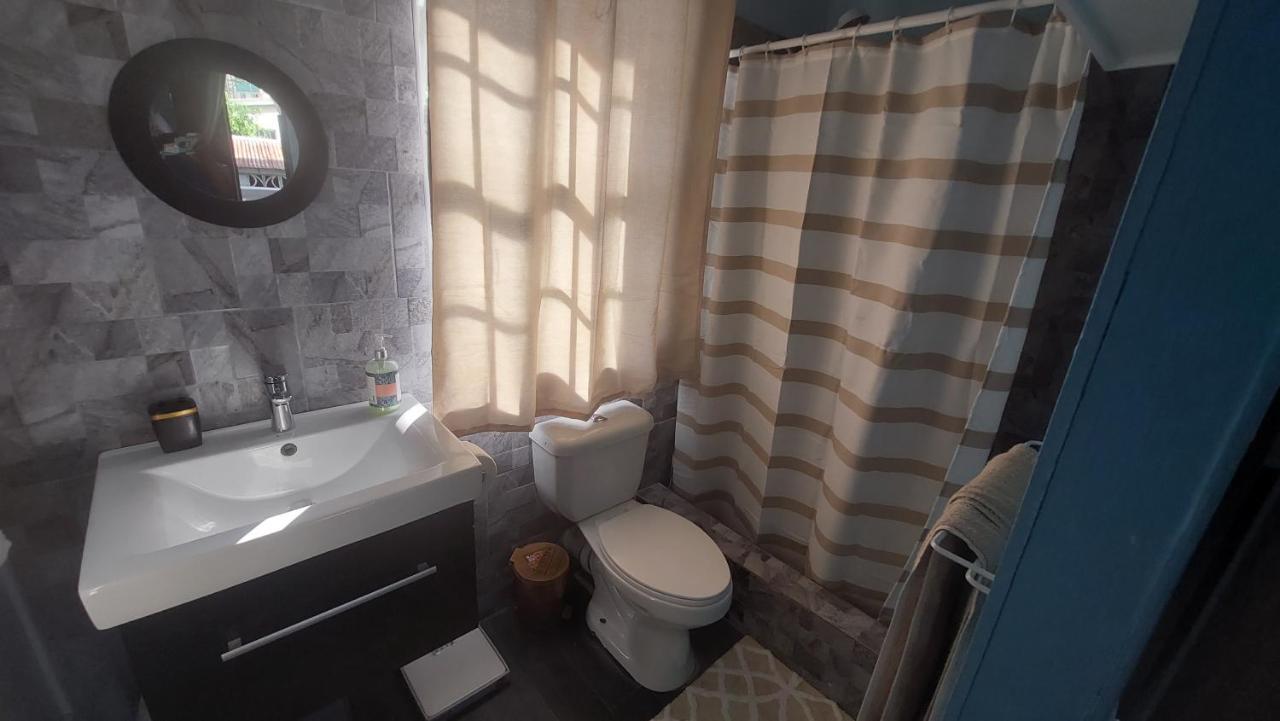 Carmen'S Cozy Studio Bridgetown Bagian luar foto