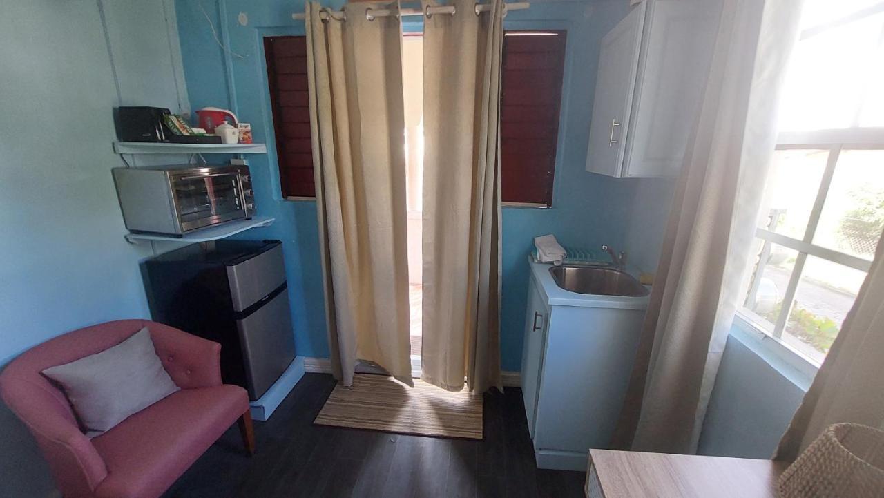 Carmen'S Cozy Studio Bridgetown Bagian luar foto